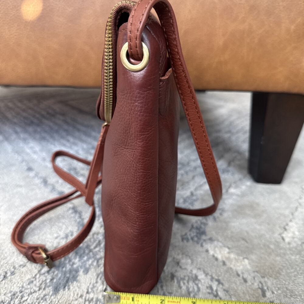 American Leather Co. Hampton Zip Around Crossbody Oxblood Red F - Picture 3 of 10